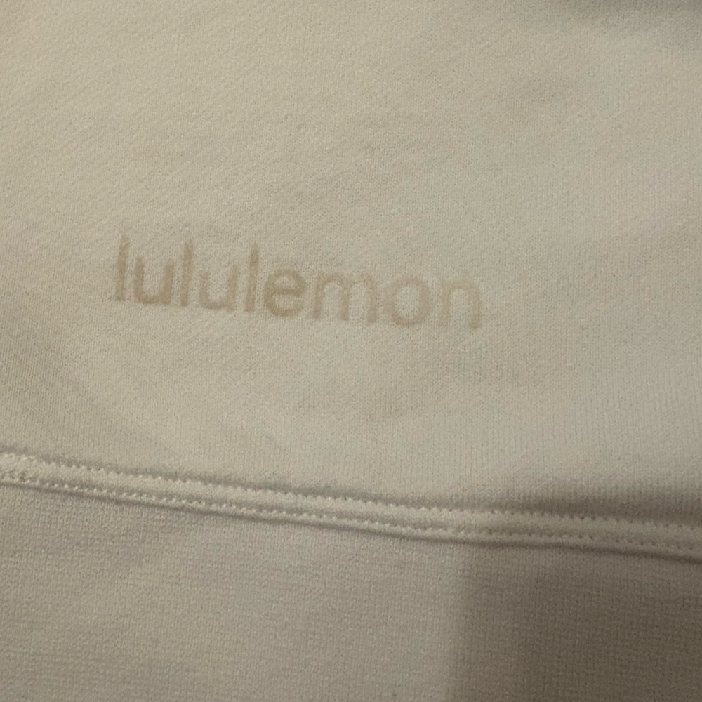 Lululemon Athletica Oversize White Sweatshirt - Picture 12 of 12